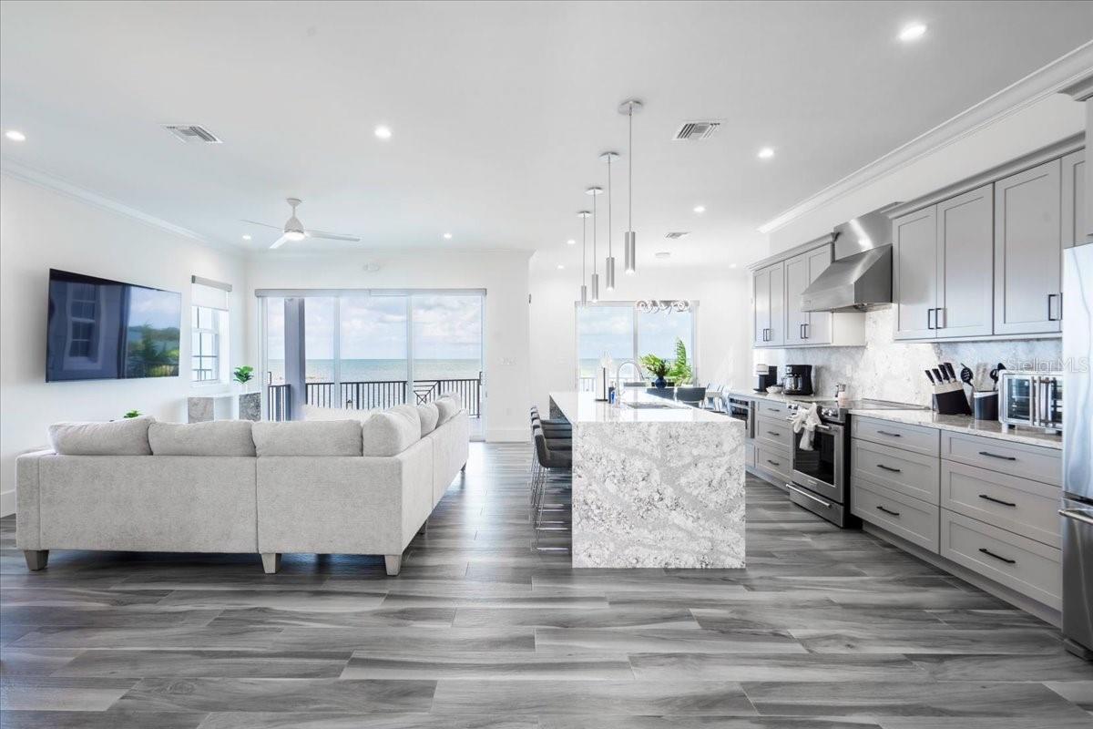 810 39TH STREET GULF