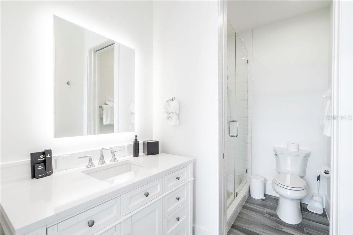 EMERALD FLATS UN 10 - Residential