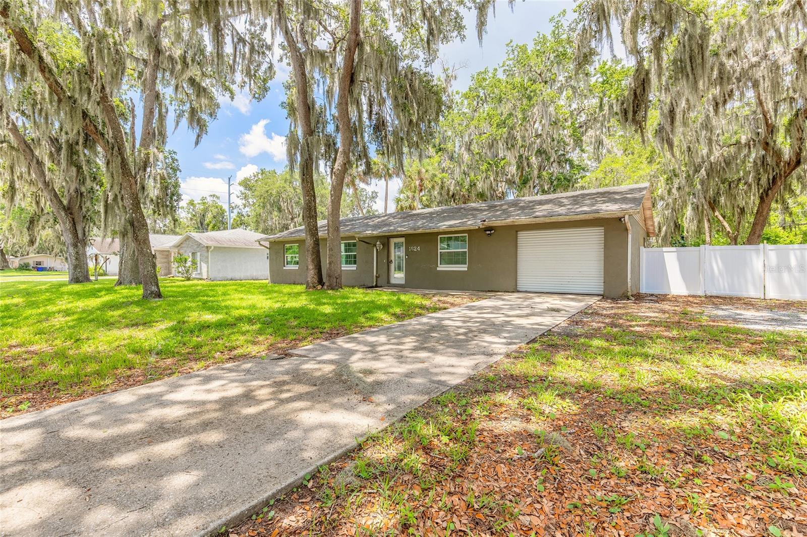 This 3-bedroom, 2-bath home is perfectly positioned on a rare double fenced lot, offering the space and flexibility today’s buyers crave. Whether you're dreaming of a backyard oasis with a pool, need room to build an in-law suite, or want extra space to store your boat, RV, or work vehicles, this property has the potential to fit your vision. Located in Edgewater there is no HOA, you'll enjoy the freedom to customize and expand. Oversized lots like this are hard to find—don’t let this unique opportunity slip away! Get your appointment scheduled today. You will find this home on HudHomeStore case #094-805300. There are no warranties expressed or implied. All measurements are approximate. Square footage received from tax rolls. All information recorded in the MLS intended to be accurate but cannot be guaranteed. Buyers should check city zoning for rental restrictions.