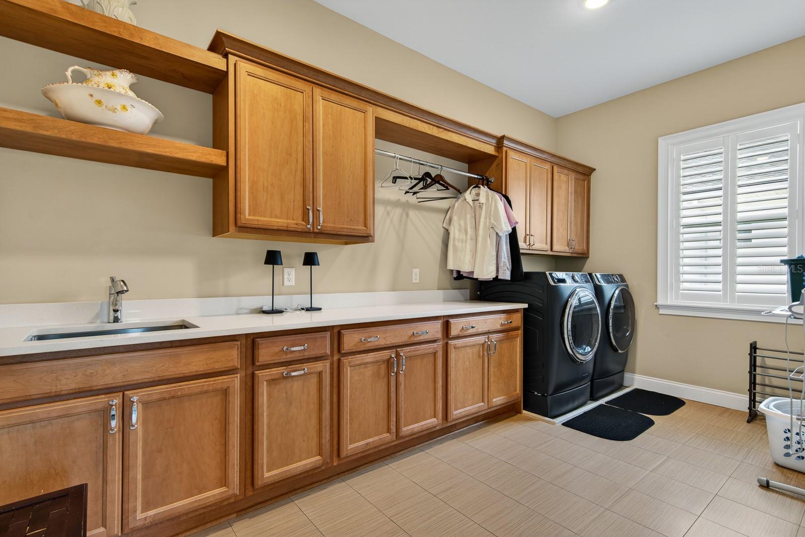 BEL MAR REV ISLAND UNIT - Residential