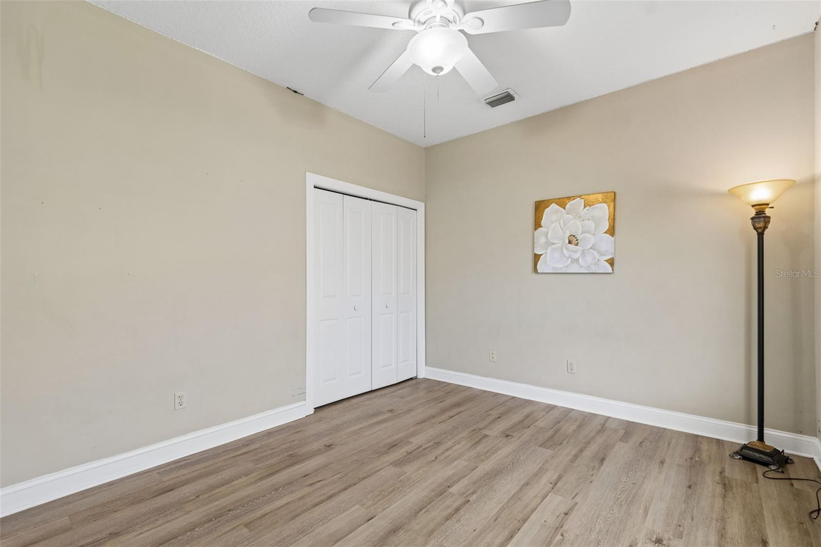 WYNDHAM LAKE SUB PH ONE - Residential