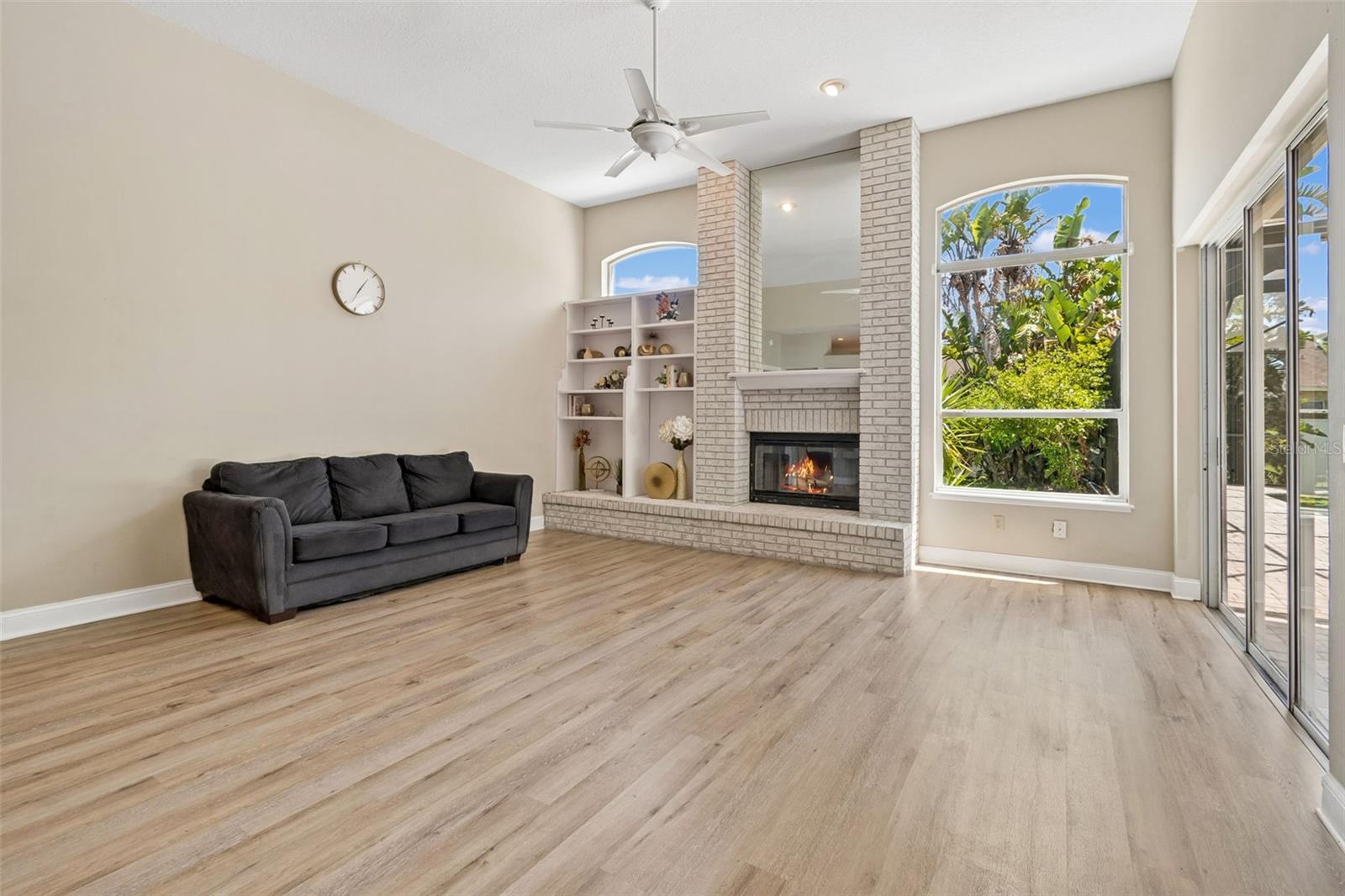 WYNDHAM LAKE SUB PH ONE - Residential