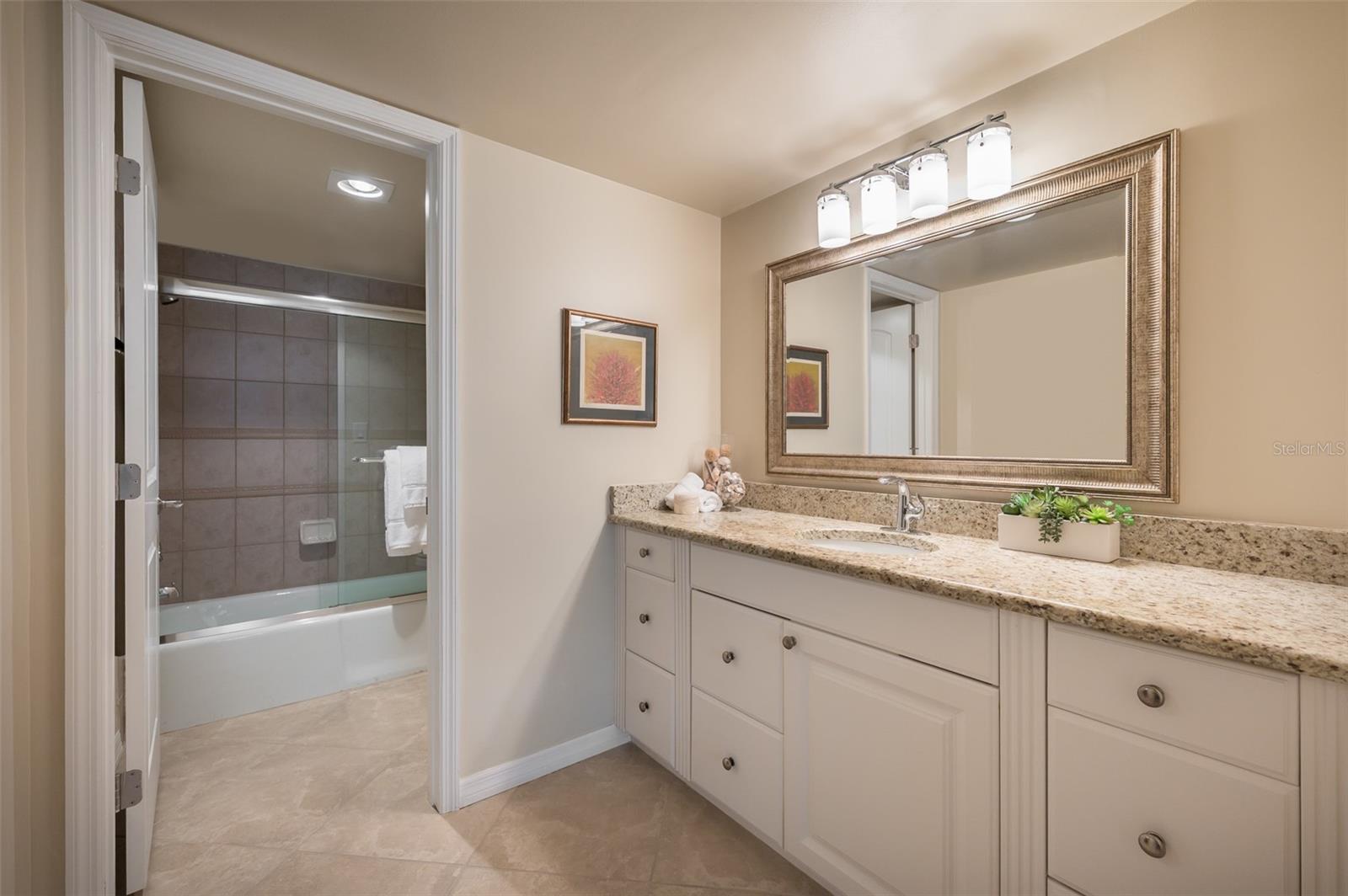 ONE WATERGATE - Residential