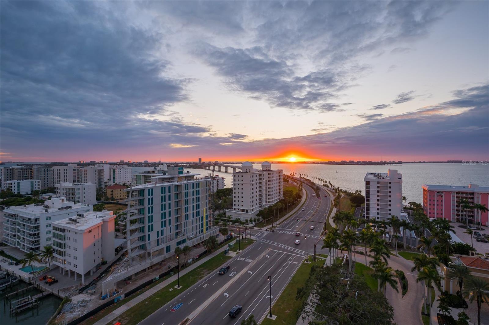 ONE WATERGATE - Residential