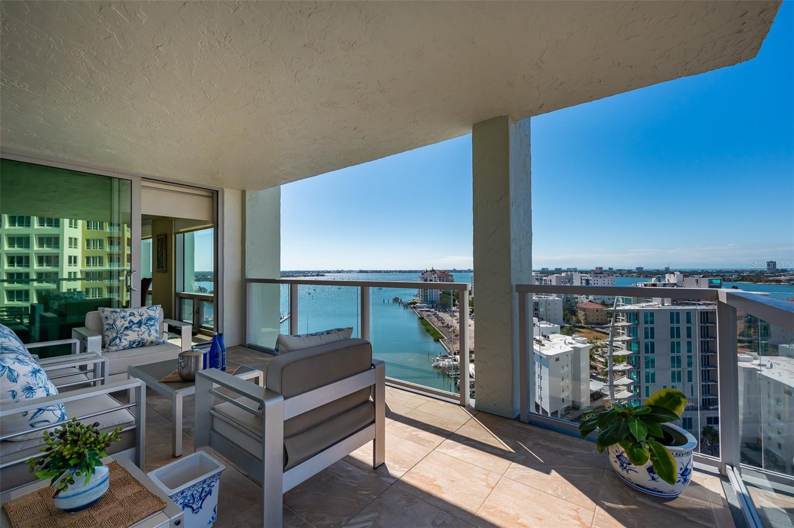 ONE WATERGATE - Residential