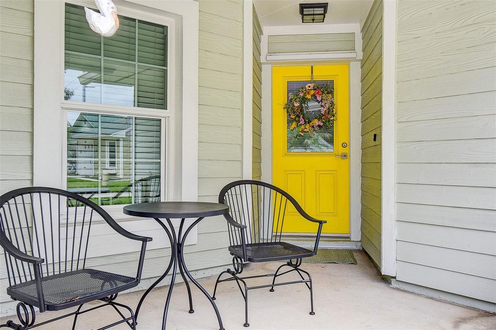 Photo of 864 Franklin Circle, Palm Harbor, FL 34683 (MLS # TB8425253)