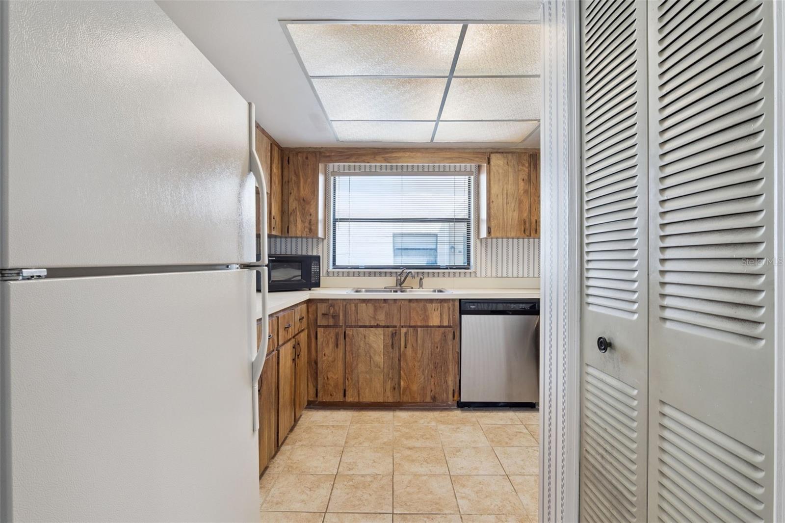 MONTGOMERY WOODS CONDO - Residential