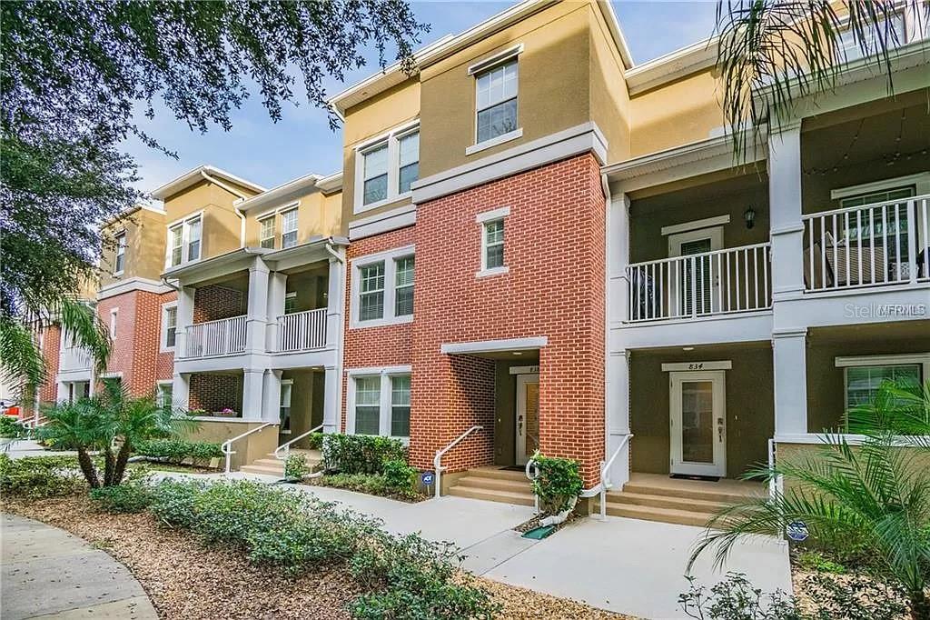 View TAMPA, FL 33606 townhome