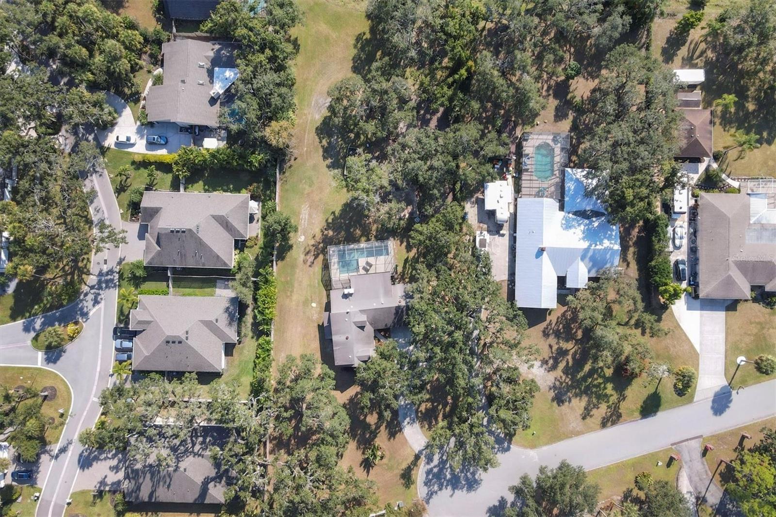 SHADOW OAKS - Residential