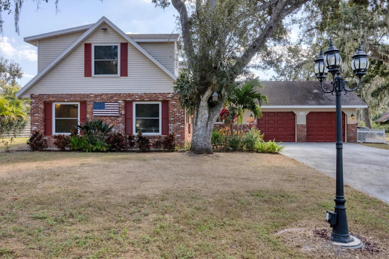 SHADOW OAKS - Residential