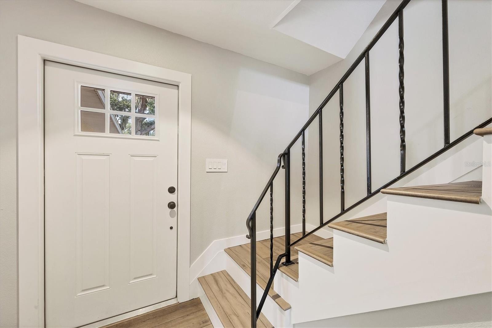 SHADOW OAKS - Residential