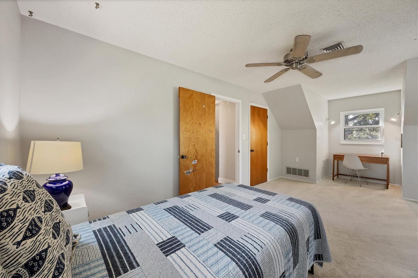 SHADOW OAKS - Residential