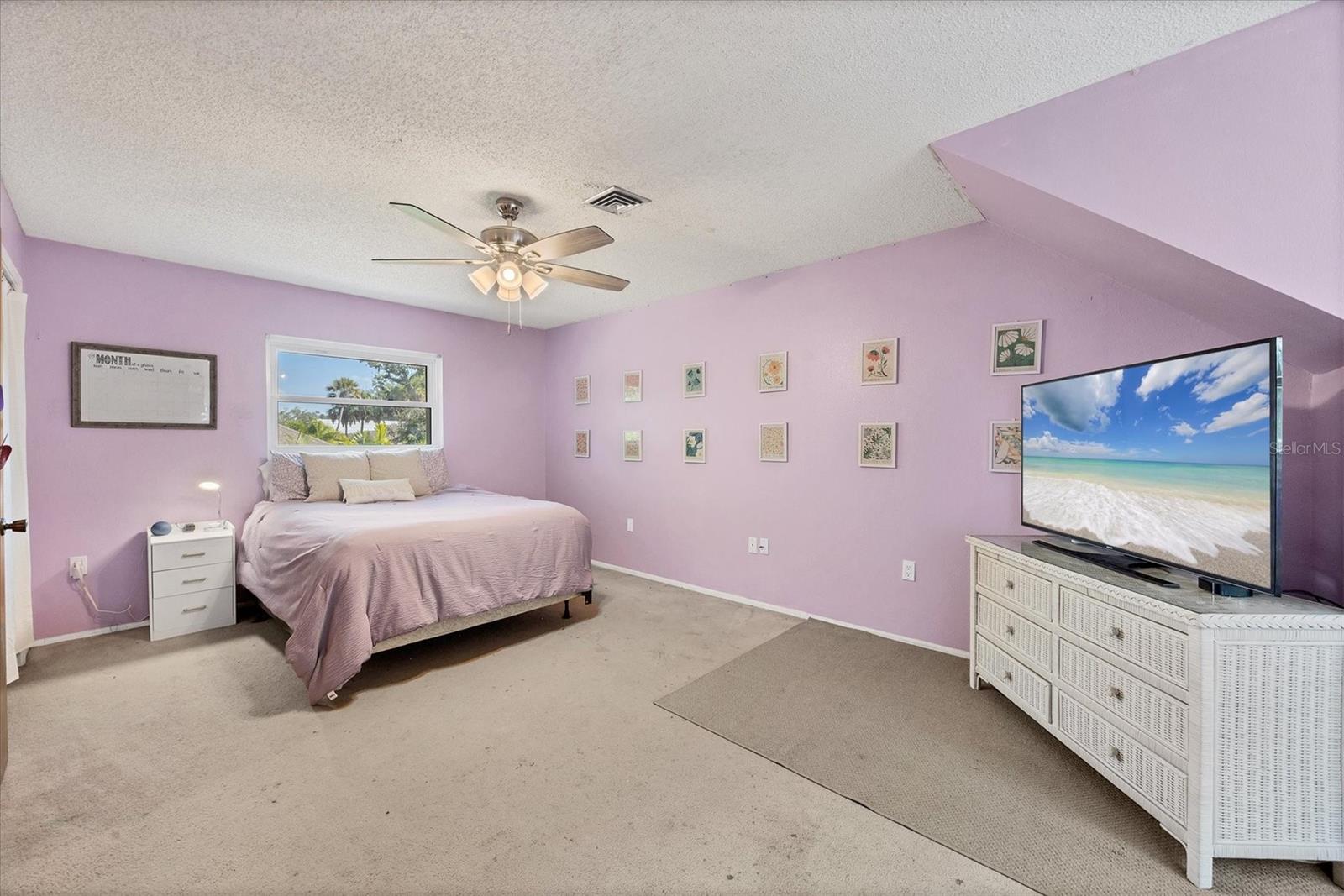 SHADOW OAKS - Residential