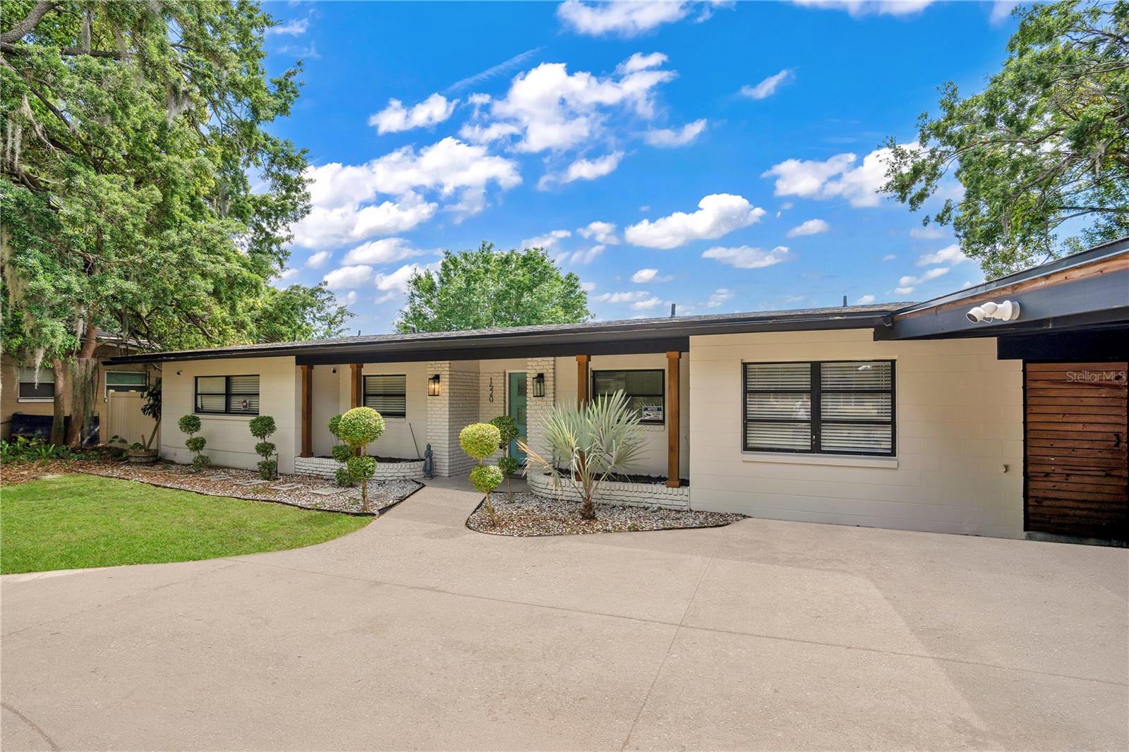 1520 ROCK LAKE DRIVE