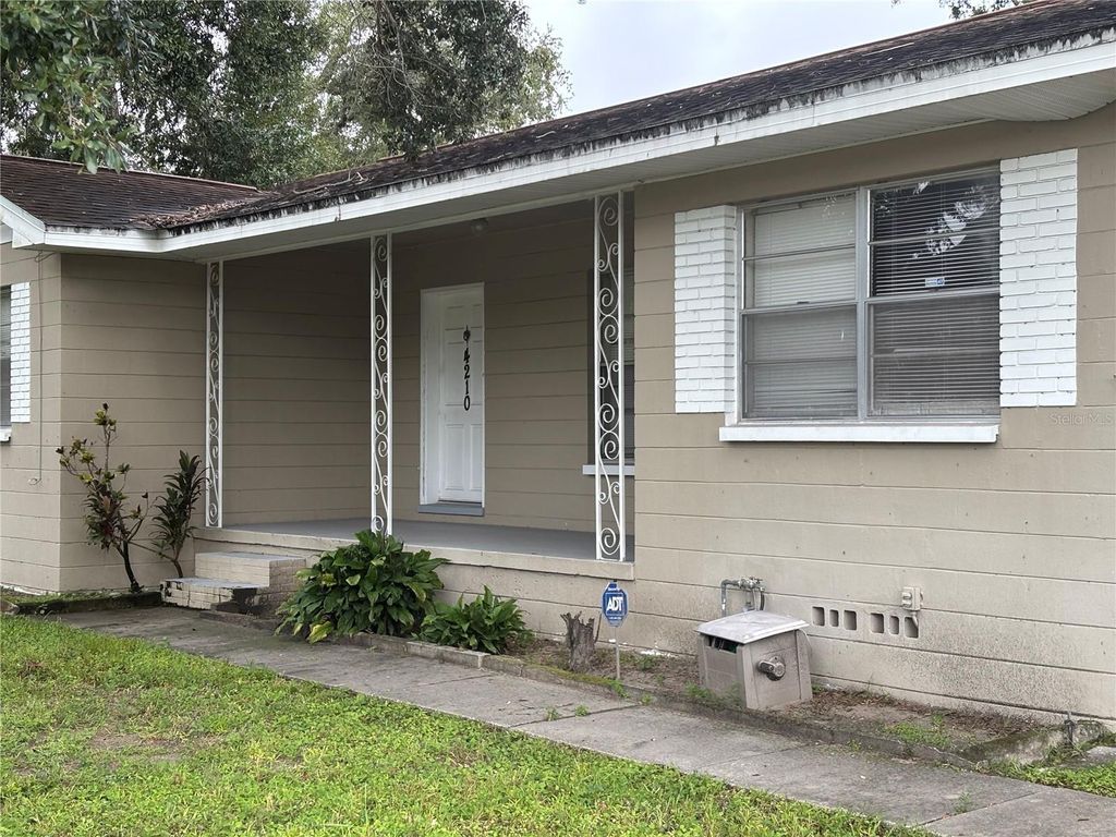 Photo of 4210 River Hills Drive, Tampa, FL 33617 (MLS # TB8438366)