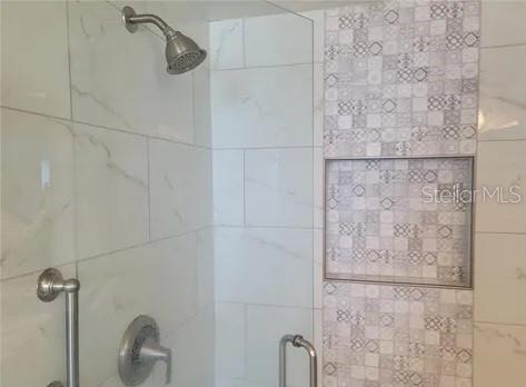 DELTONA LAKES UNIT 71 - Residential Lease