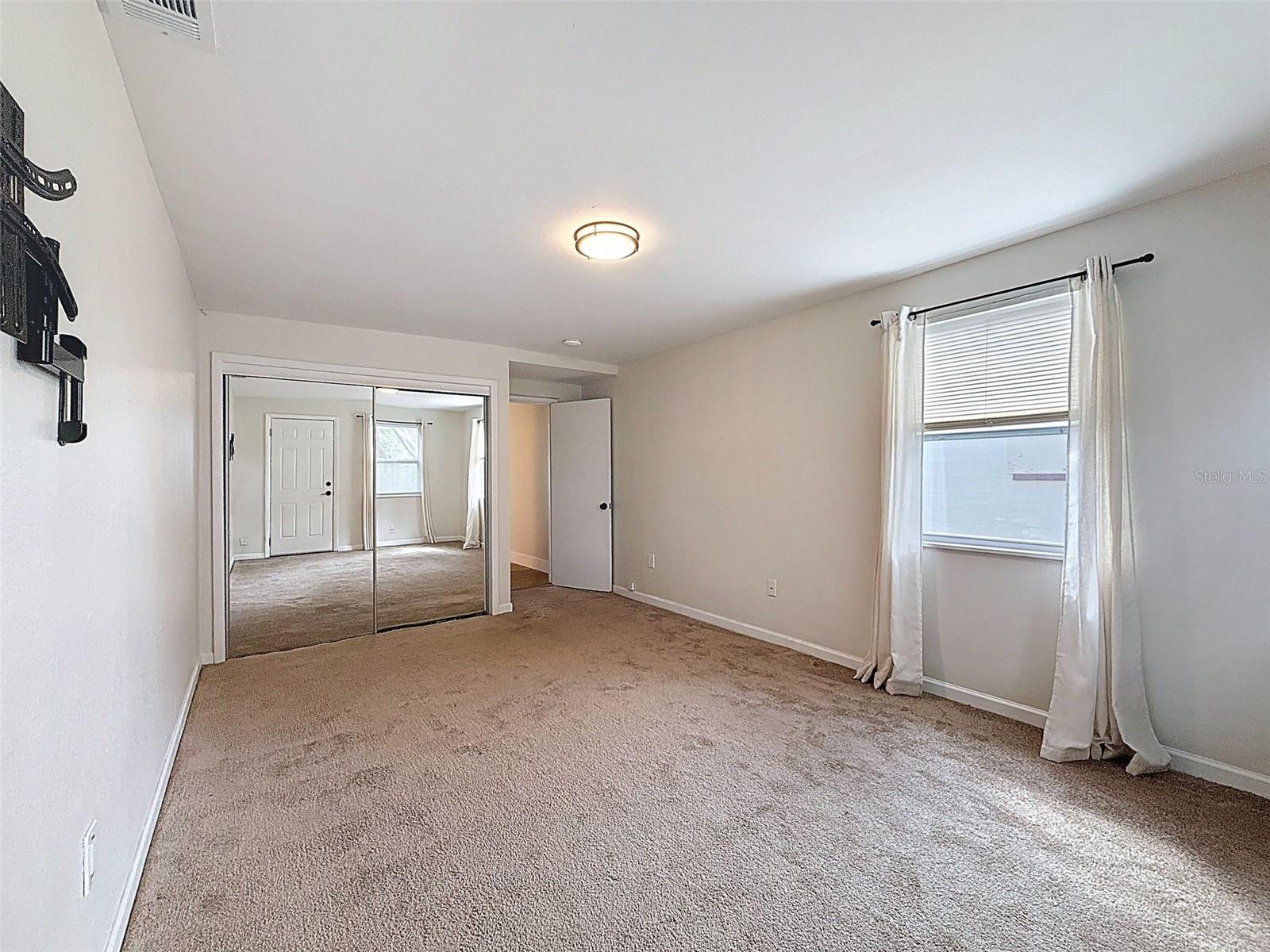 RAVENSWOOD - Residential