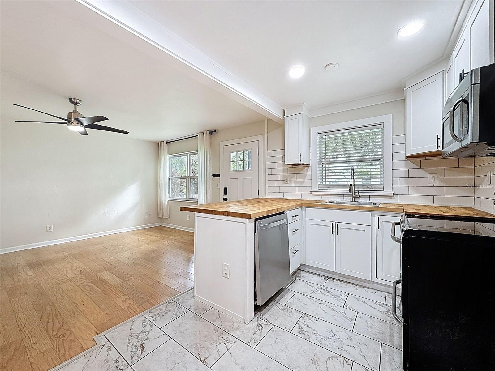 RAVENSWOOD - Residential