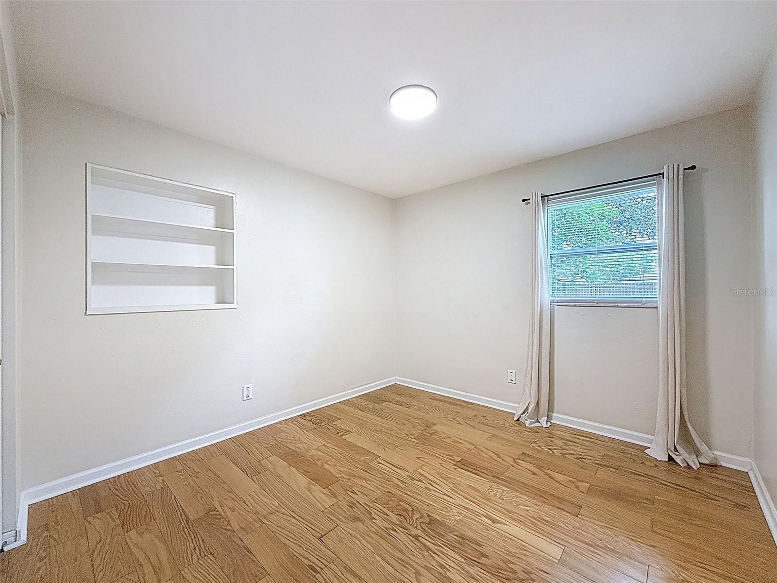 RAVENSWOOD - Residential
