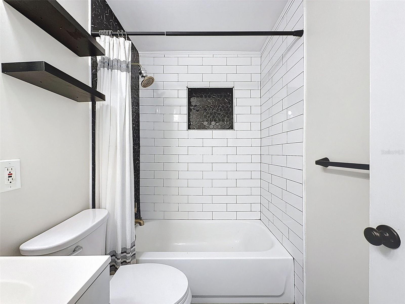 RAVENSWOOD - Residential