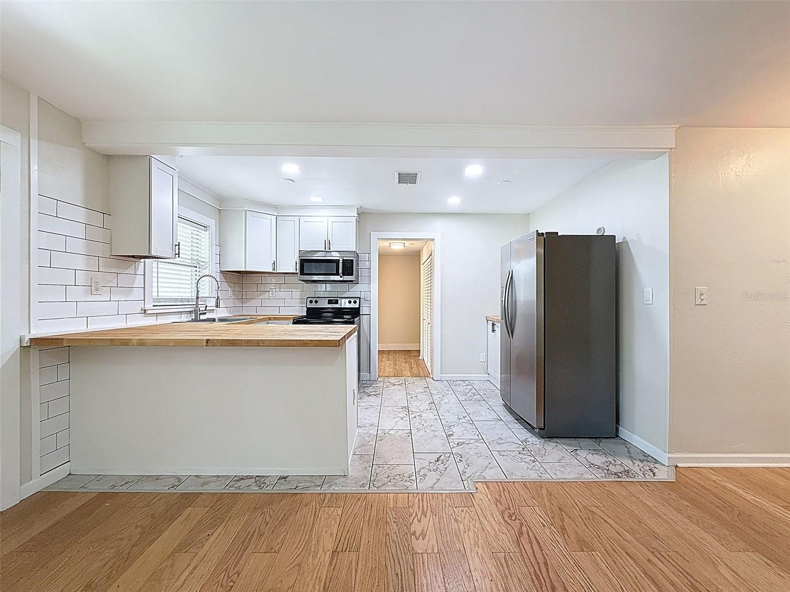 RAVENSWOOD - Residential