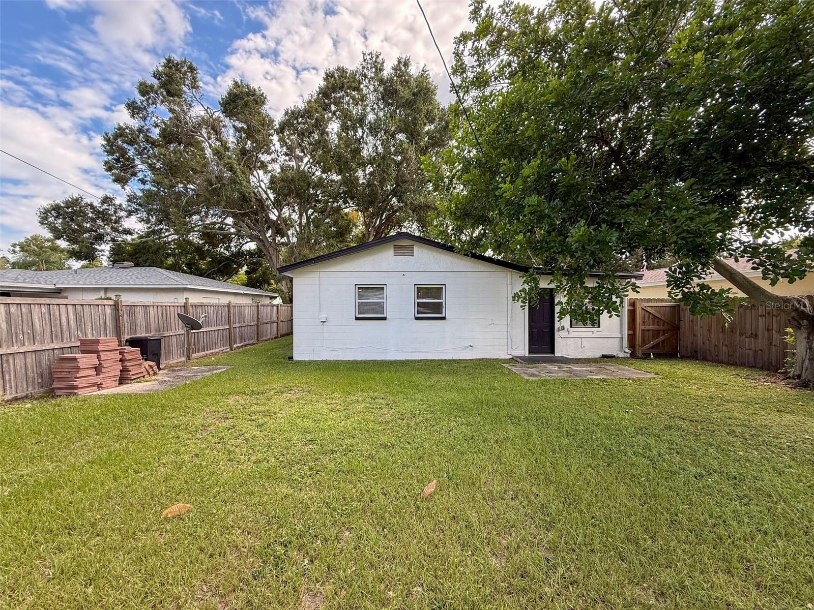 RAVENSWOOD - Residential