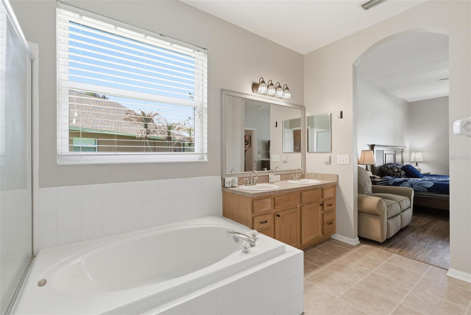 FISHHAWK RANCH - Residential