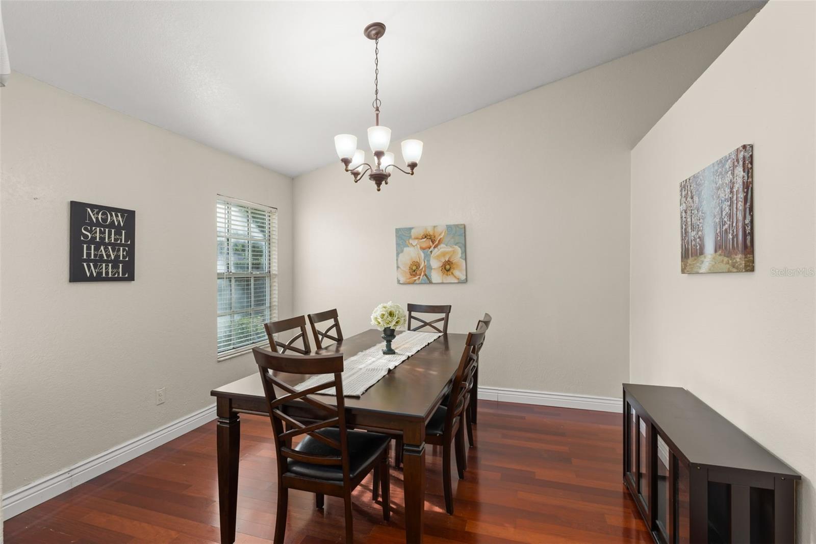 340 INGLENOOK CIRCLE