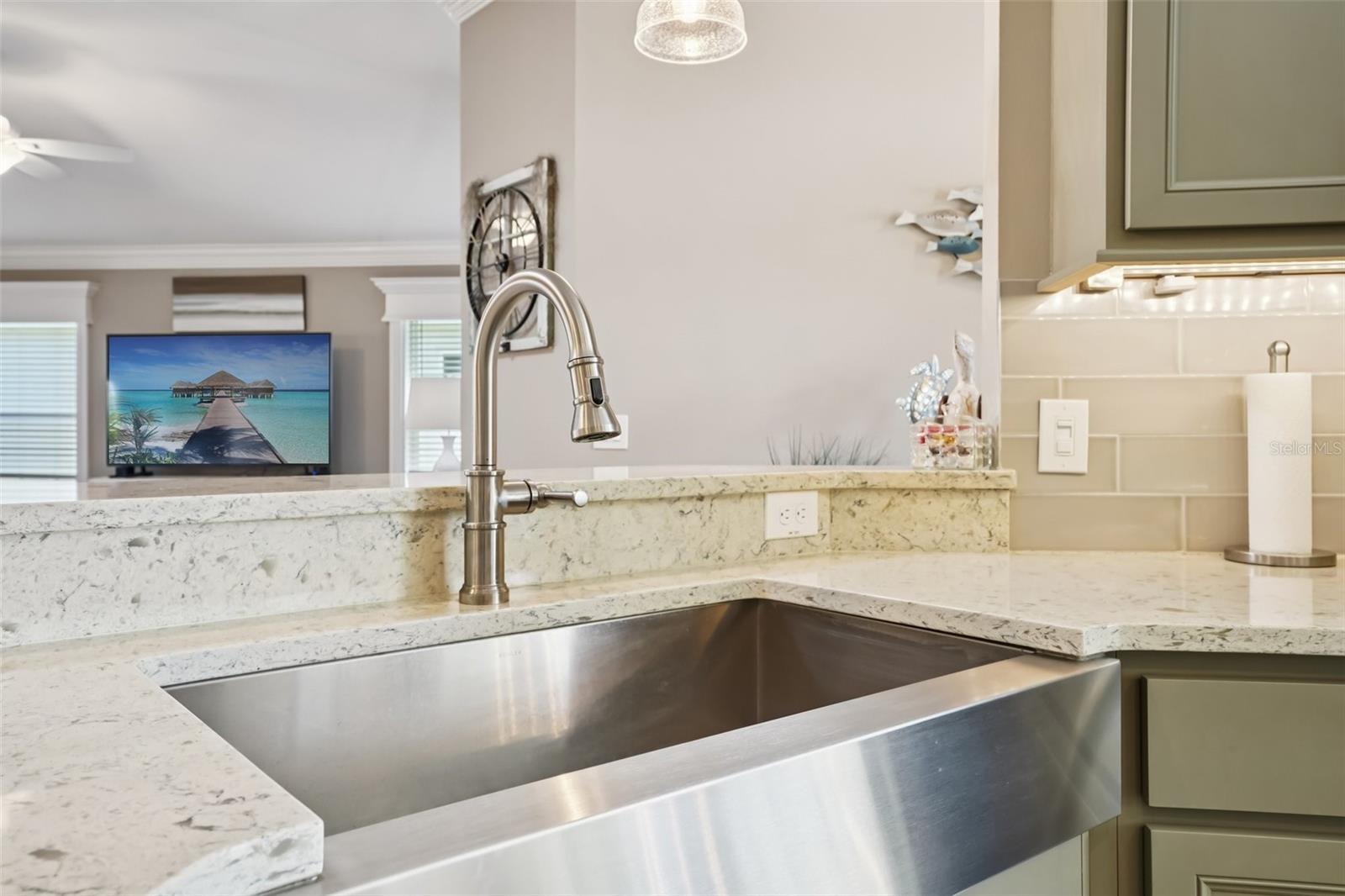 VILLAGES/SOUTHERN OAKS UN #82 - Residential