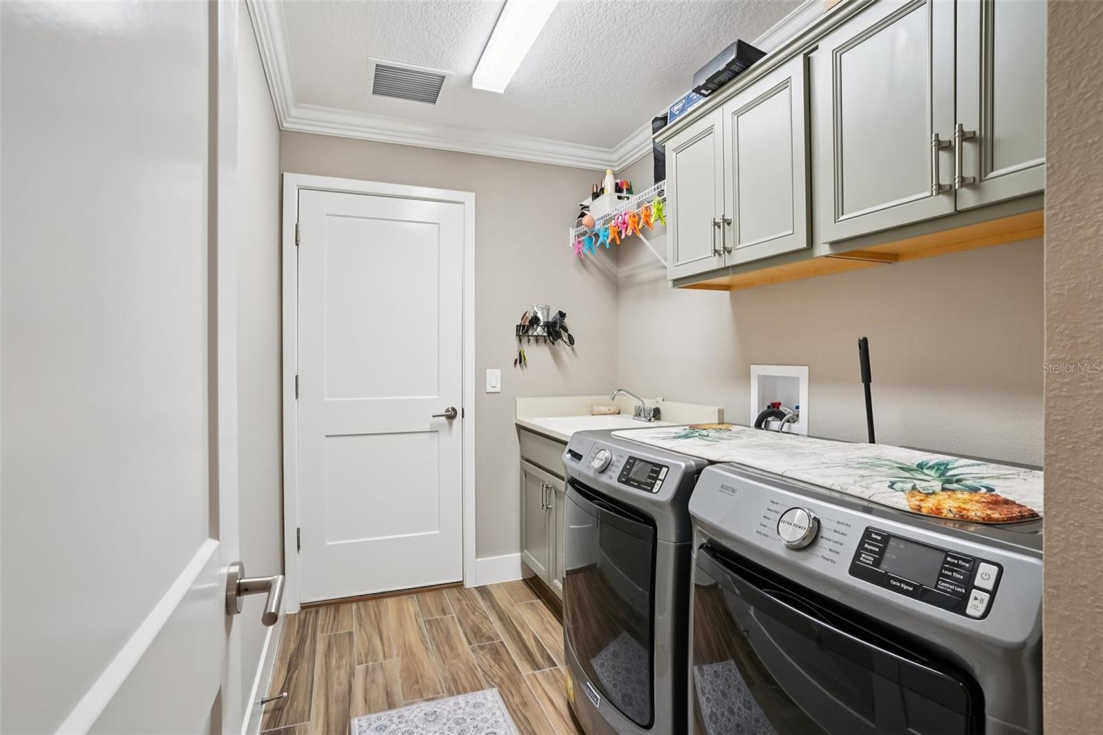 VILLAGES/SOUTHERN OAKS UN #82 - Residential