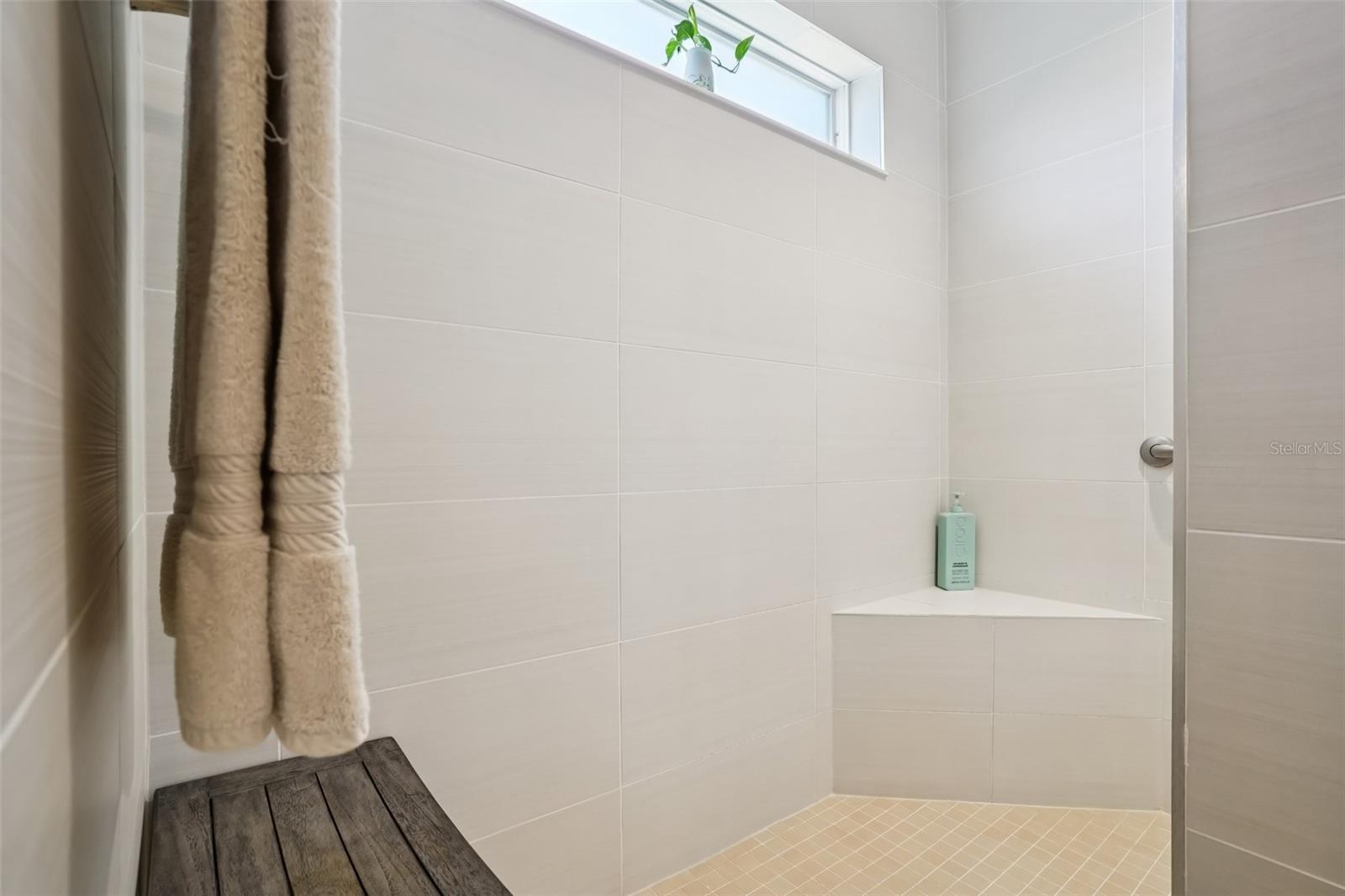 VILLAGES/SOUTHERN OAKS UN #82 - Residential