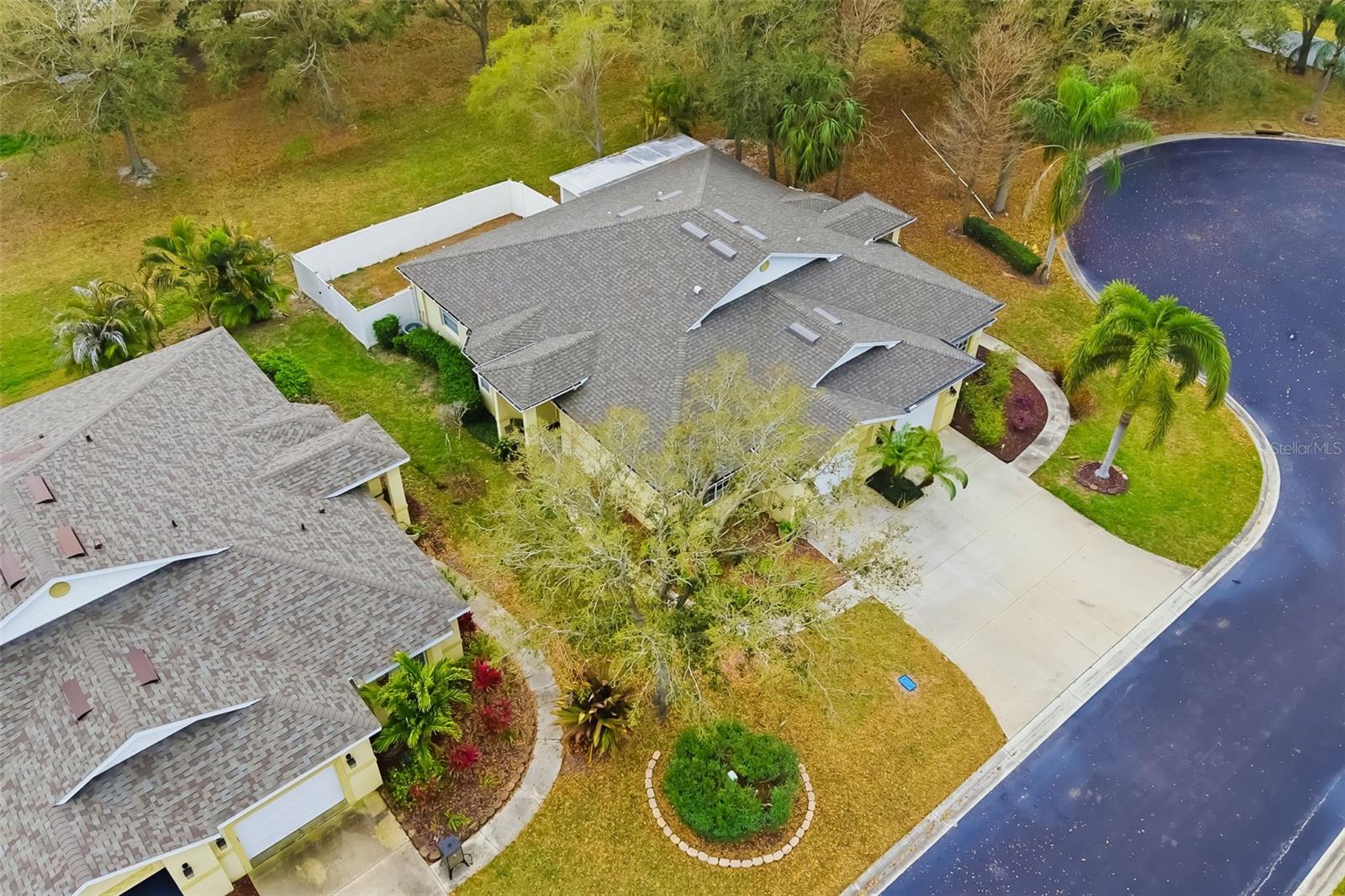 VILLAS AT OAK BEND - Residential