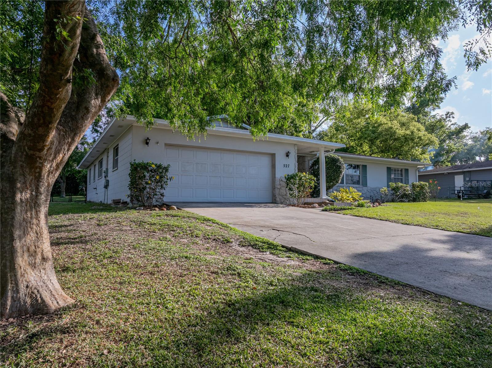 527 POPPELL DRIVE