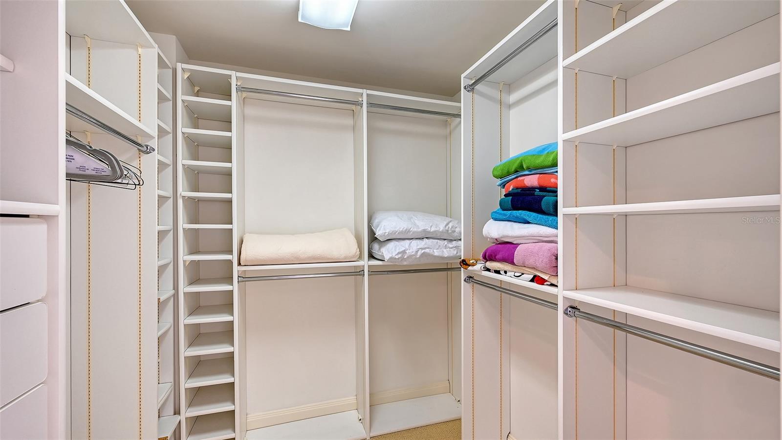 SANCTUARY III - Residential