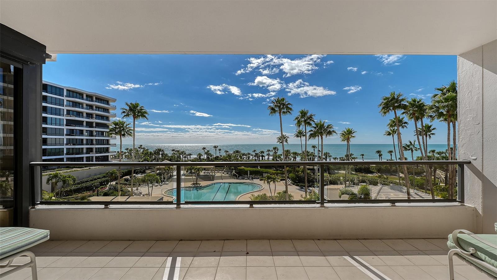 SANCTUARY III - Residential