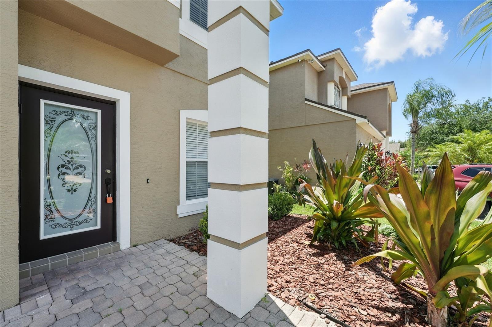 5233 LOS PALMA VISTA DRIVE