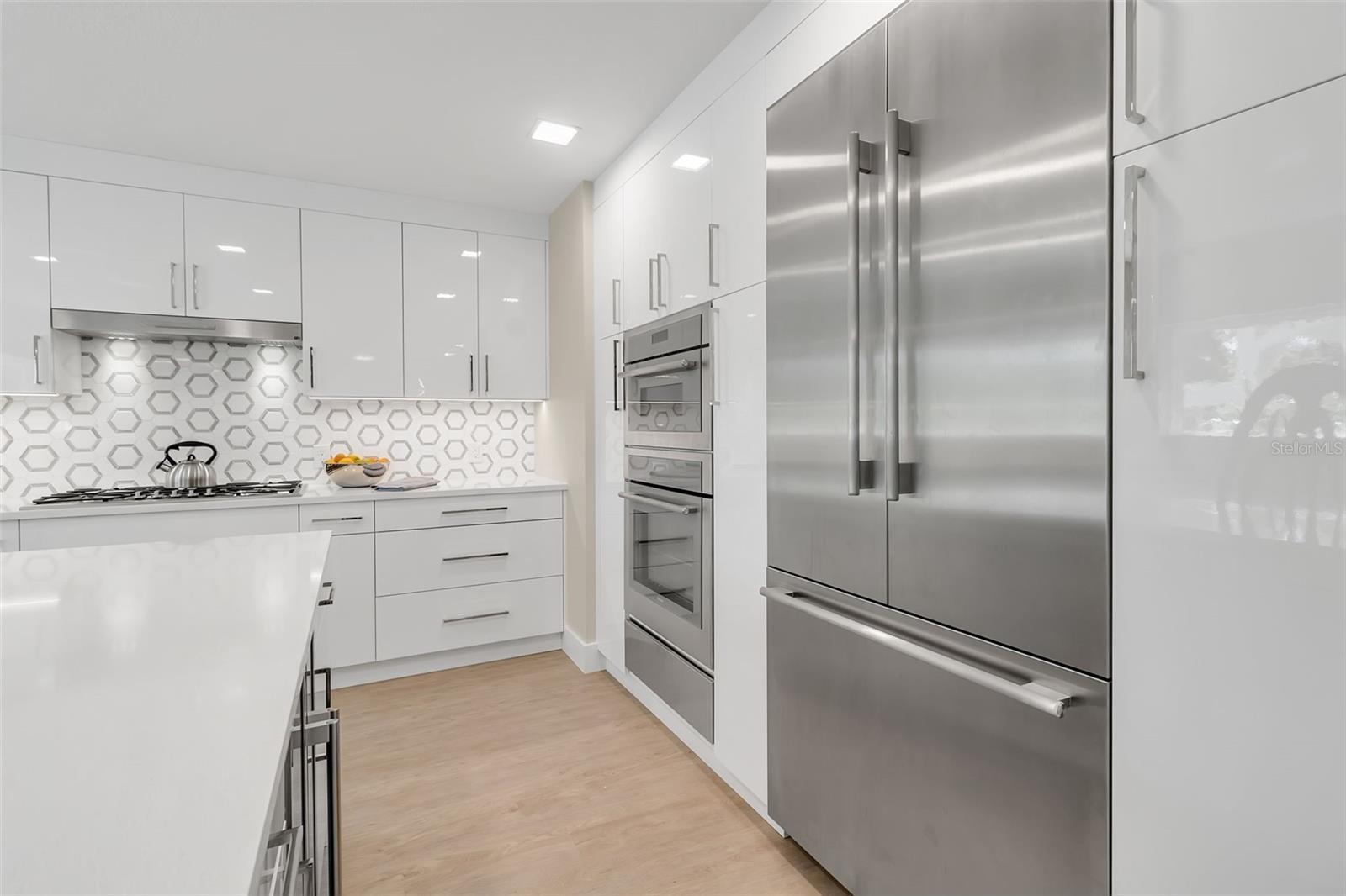 JOHNSON ESTATES - Residential