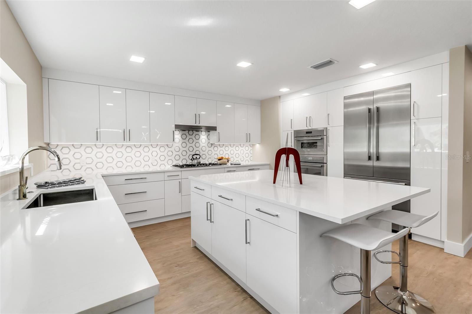 JOHNSON ESTATES - Residential