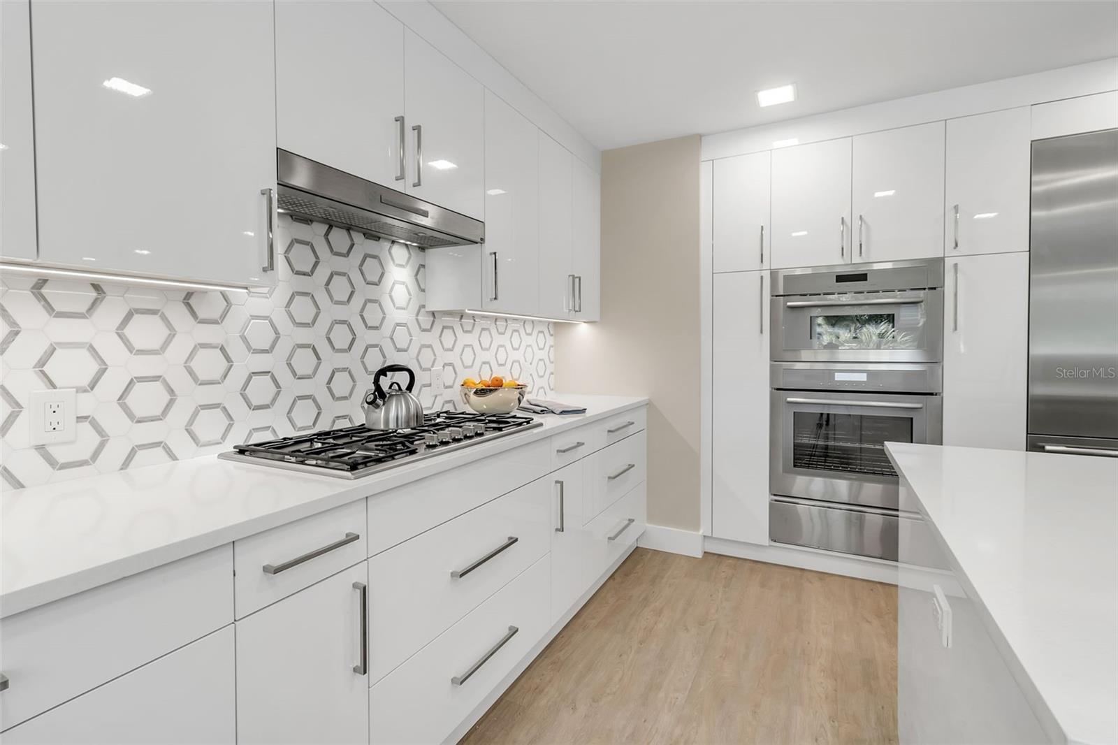 JOHNSON ESTATES - Residential