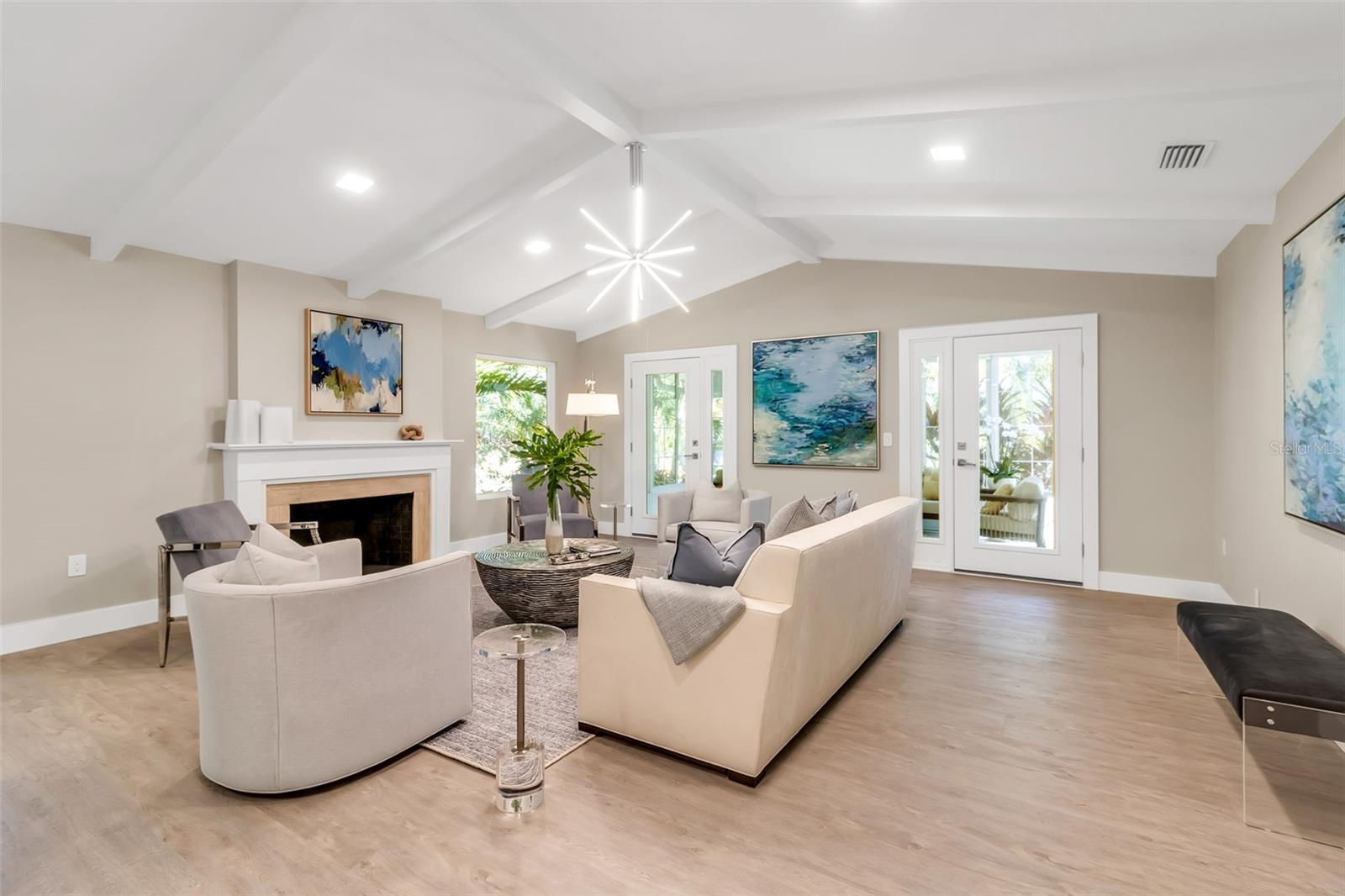 JOHNSON ESTATES - Residential