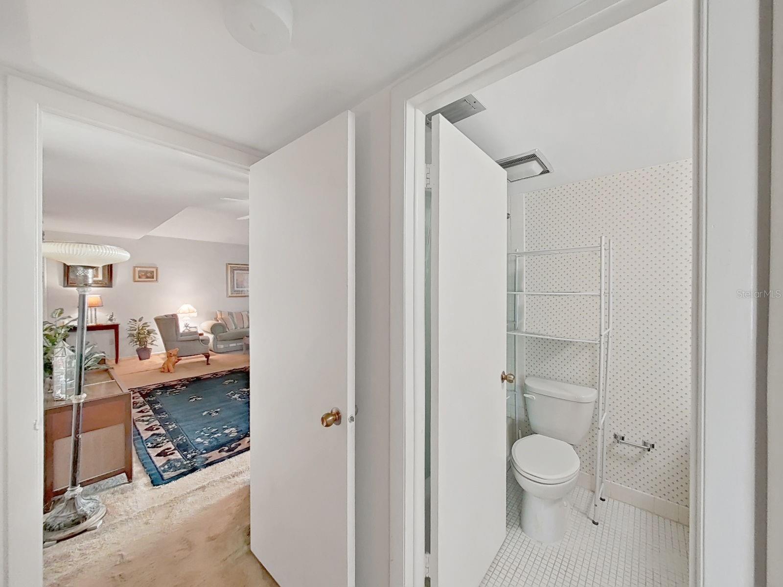 CARROLLWOOD VILLAGE PINE LAKE - Residential