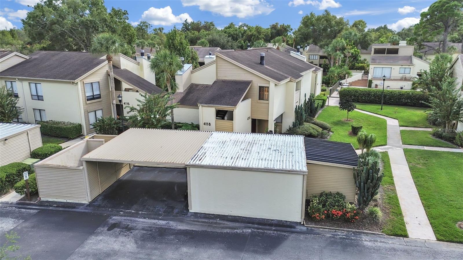 CARROLLWOOD VILLAGE PINE LAKE - Residential