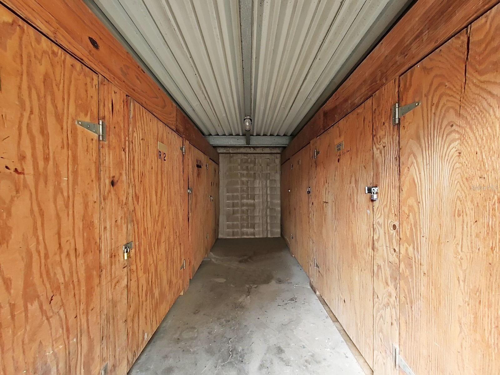 CARROLLWOOD VILLAGE PINE LAKE - Residential