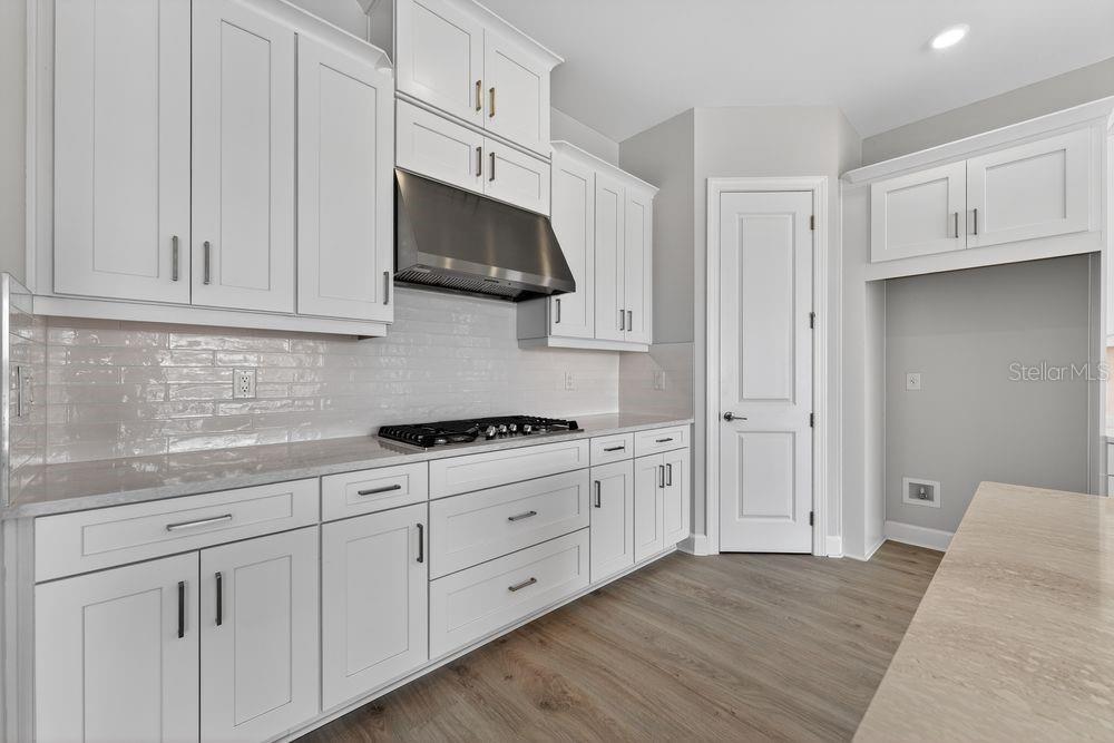 26891 VICTORIA PLACE