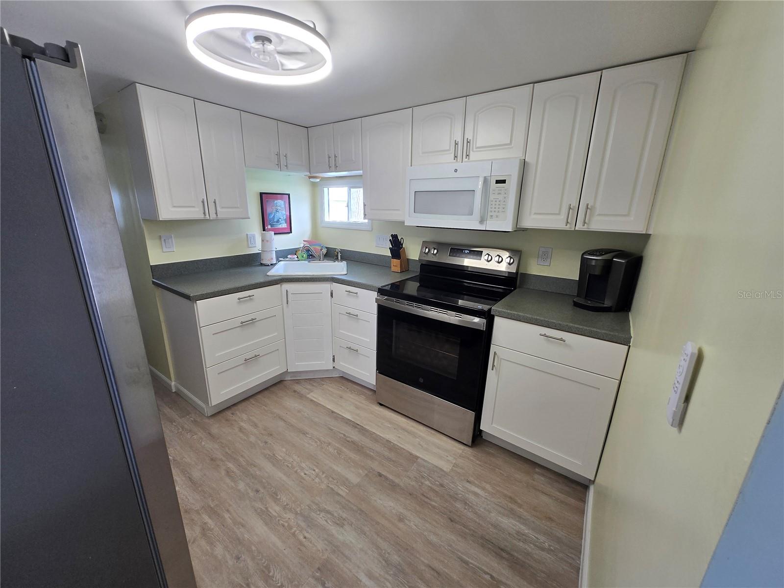 GULF BAY COOP - Residential