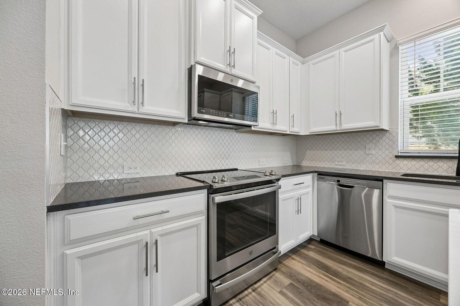TIDAL POINTE/SOUTHSIDE QUARTER - Residential