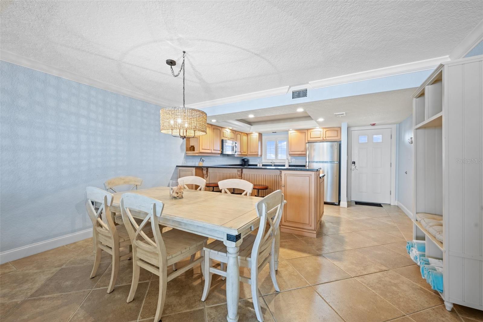 SANDPIPER TOWERS - Residential