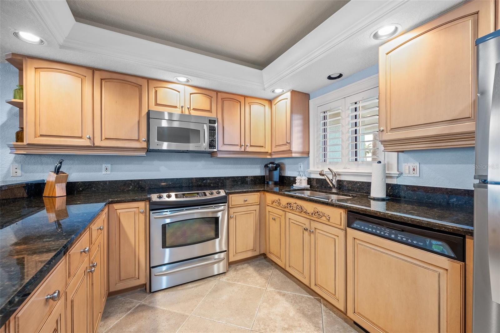 SANDPIPER TOWERS - Residential