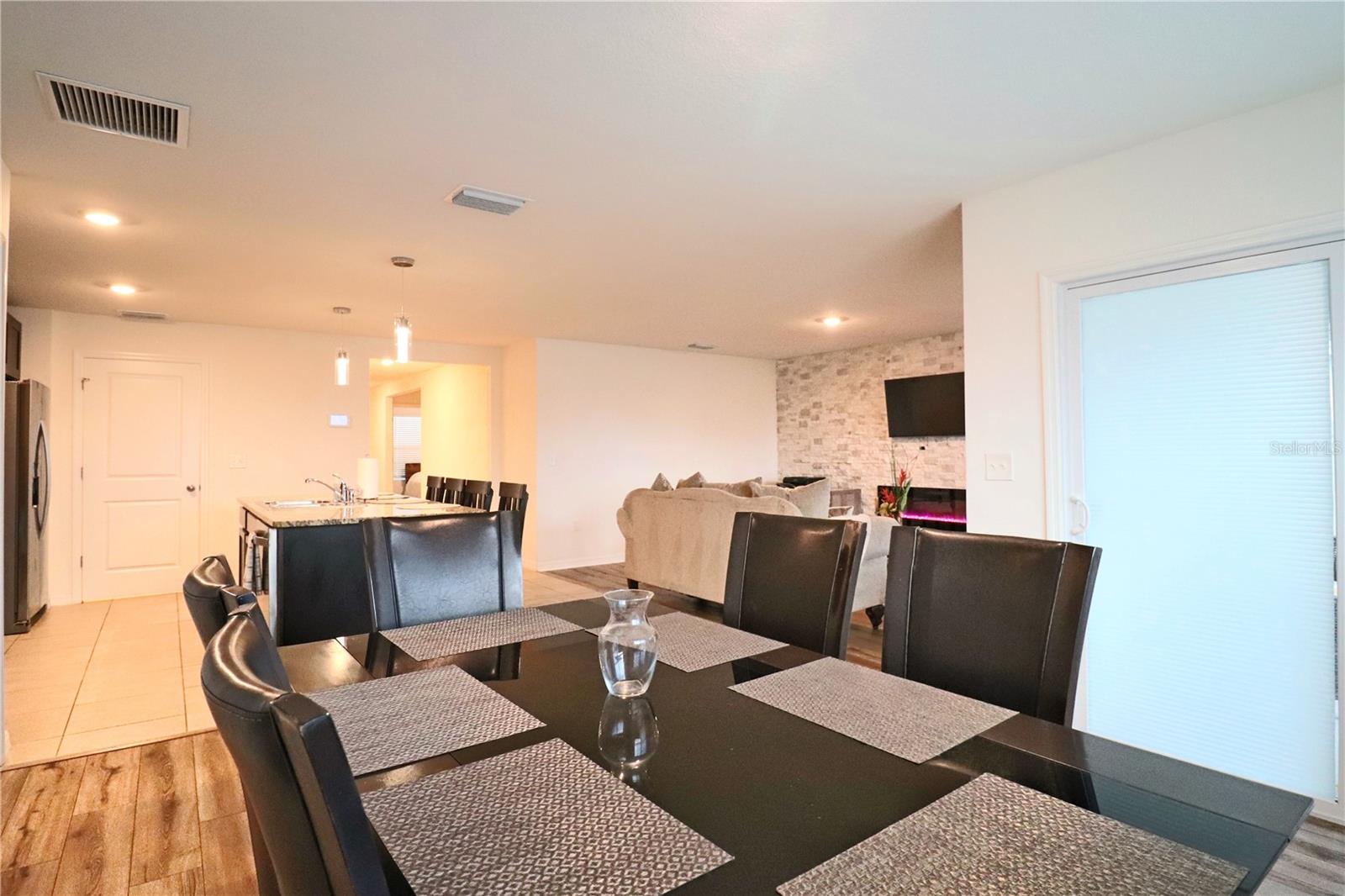 OAK PARK PH 1 PB 36 PG 78 - Residential Lease