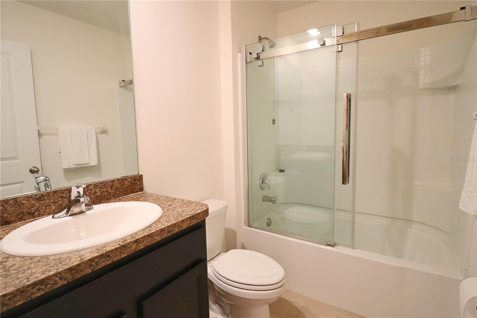 OAK PARK PH 1 PB 36 PG 78 - Residential Lease